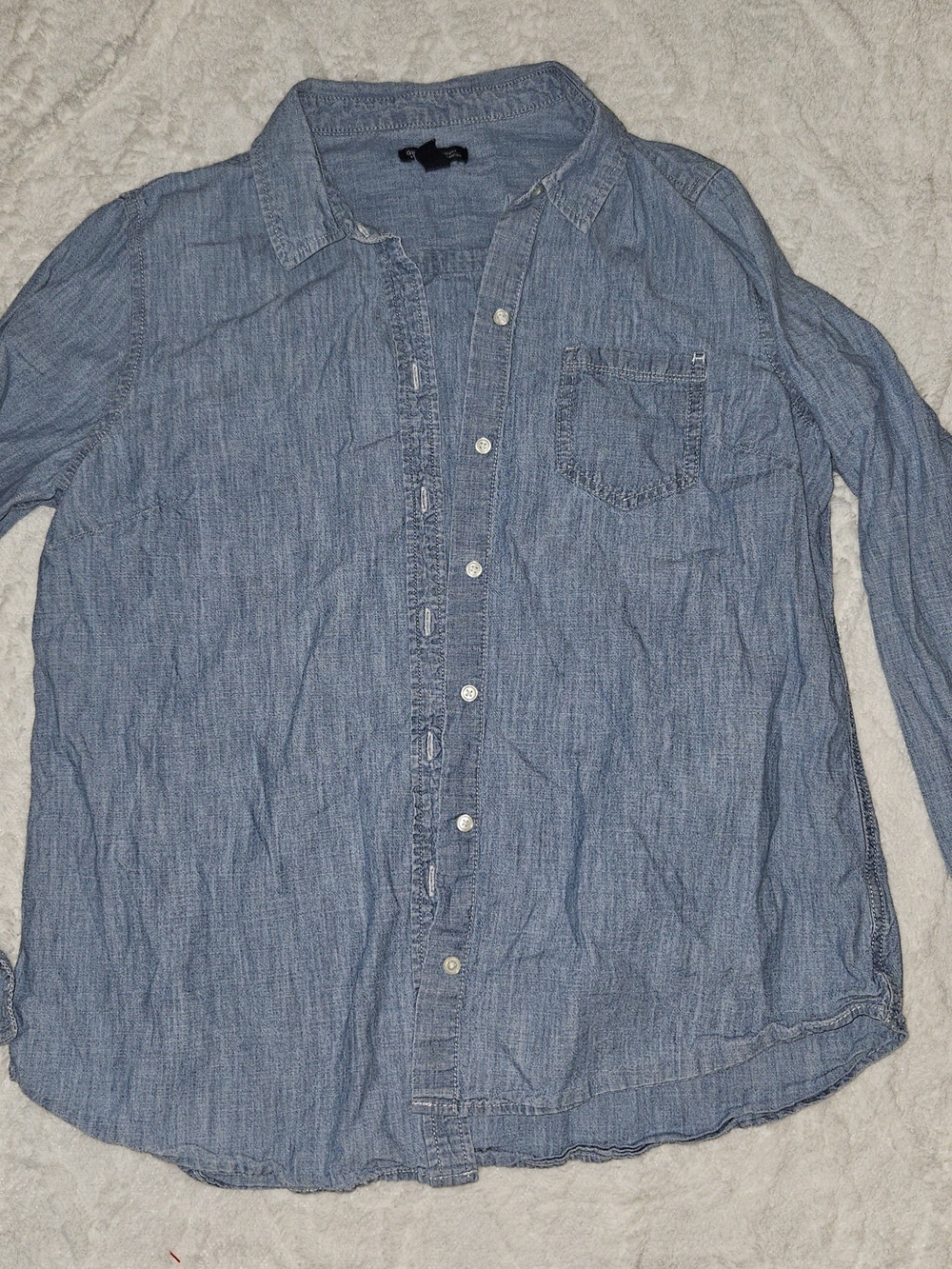GAP Men's Light Blue Denim Button-Down Shirt